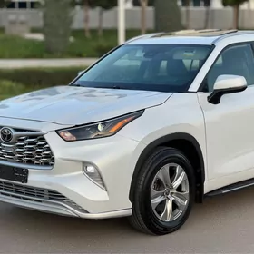 Toyota Highlander 2022