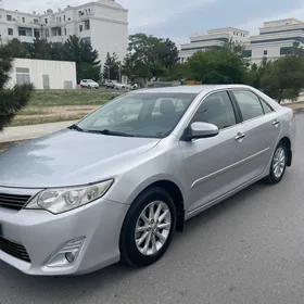 Toyota Camry 2013