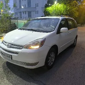 Toyota Sienna 2005