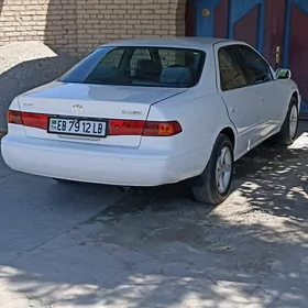 Toyota Camry 2000