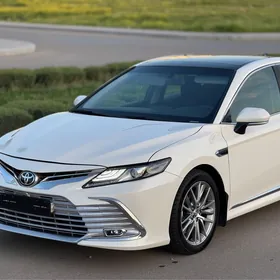 Toyota Camry 2023