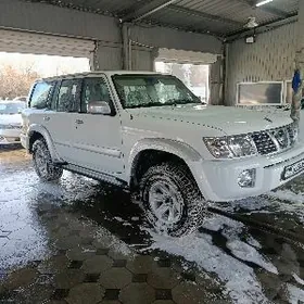 Nissan Patrol 2001