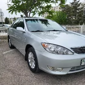 Toyota Camry 2003