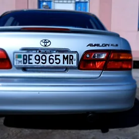 Toyota Avalon 1999