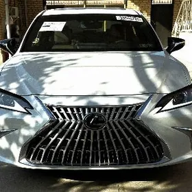 Lexus ES 350 2022
