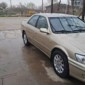 Toyota Camry 1998