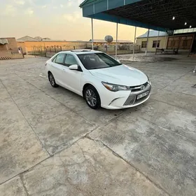 Toyota Camry 2016