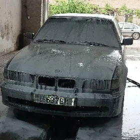 BMW 7 Series 1992
