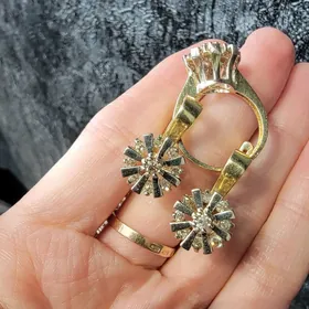 satlyk gyzyl komplekt