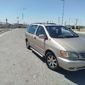 Toyota Sienna 2002