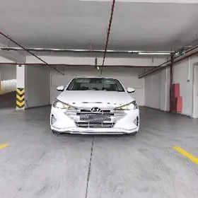 Hyundai Elantra 2020