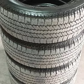 FORD 275/60/20/ BREDISTONE Ý23