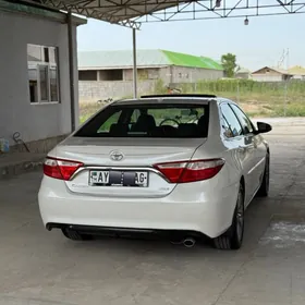 Toyota Camry 2017