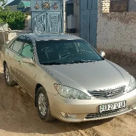 Toyota Camry 2005