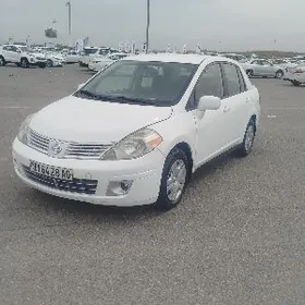 Nissan Versa 2010