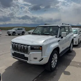 Toyota Land Cruiser Prado 2025