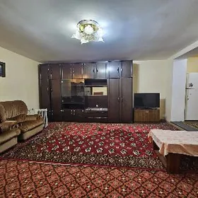 Аренда 30мкр 2ком 1этаж