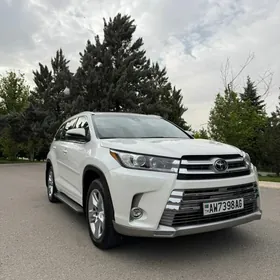 Toyota Highlander 2016