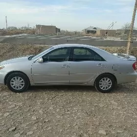 Toyota Camry 2004