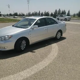 Toyota Camry 2005