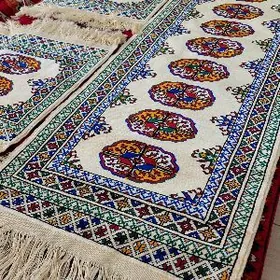 ÝÜPEK MAŞYN HALY AK REŇKLI