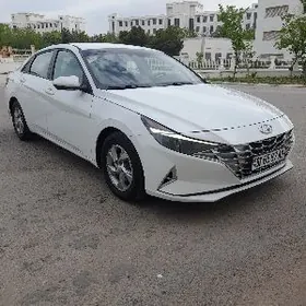 Hyundai Elantra 2021
