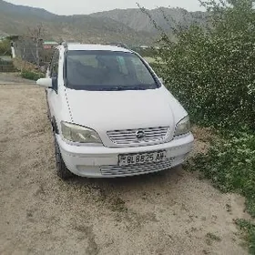 Opel Zafira 2002