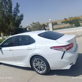 Toyota Camry 2020