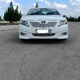 Toyota Camry 2011