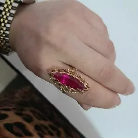 Gadymy Lotga Yüzük gyzyl