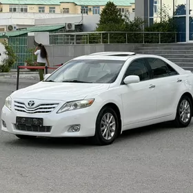 Toyota Camry 2010