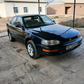 Toyota Camry 1993