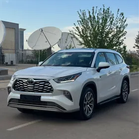 Toyota Highlander 2024