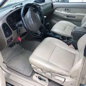 Nissan Pathfinder 1998