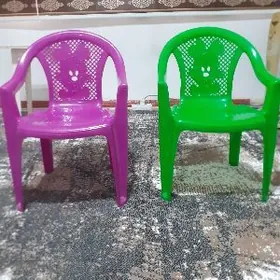 детский пластиковый столик