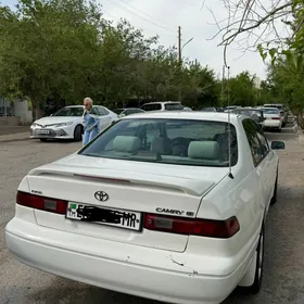 Toyota Camry 1998