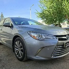 Toyota Camry 2015