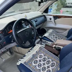 Mercedes-Benz 230E 1997