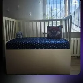 детская кроватка