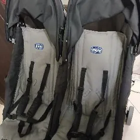 продается коляска двойная