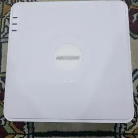 NVR Hikvision 4 kanal