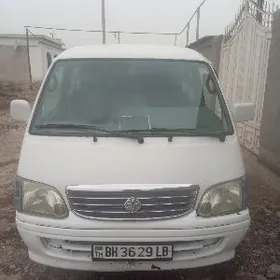 Toyota Hiace 2008