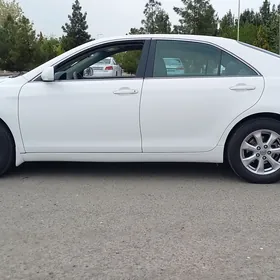 Toyota Camry 2011