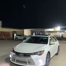 Toyota Camry 2017