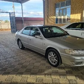 Toyota Camry 2001