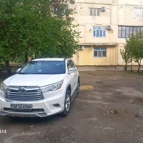 Toyota Highlander 2015
