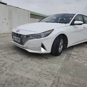 Hyundai Elantra 2021