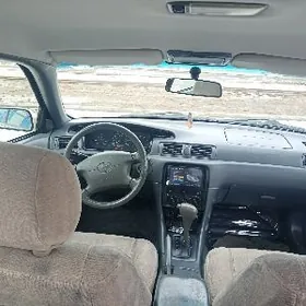 Toyota Camry 2000