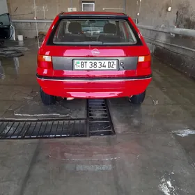 Opel Astra 1992