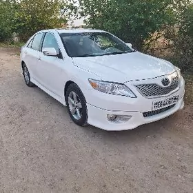 Toyota Camry 2011